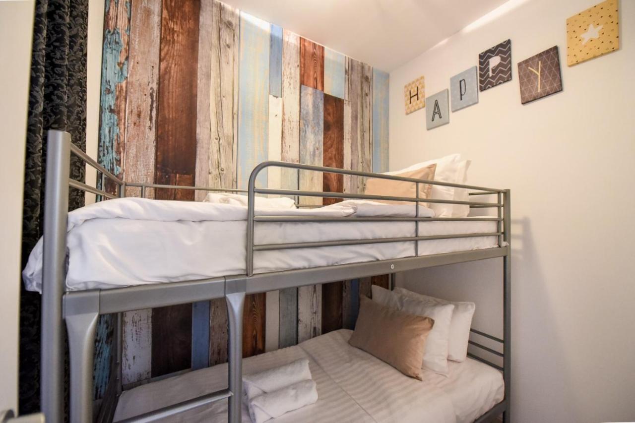 Amazing Location & Elegant Apt - Old Town Appartamento Bucarest Esterno foto