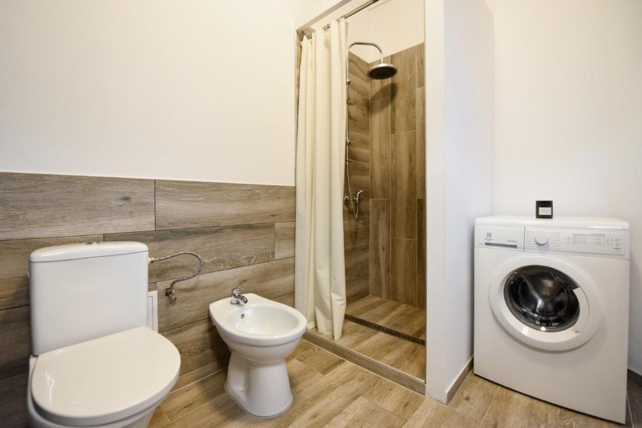 Amazing Location & Elegant Apt - Old Town Appartamento Bucarest Esterno foto